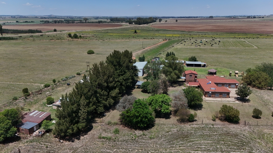 7 Bedroom Property for Sale in Harpington A H North West